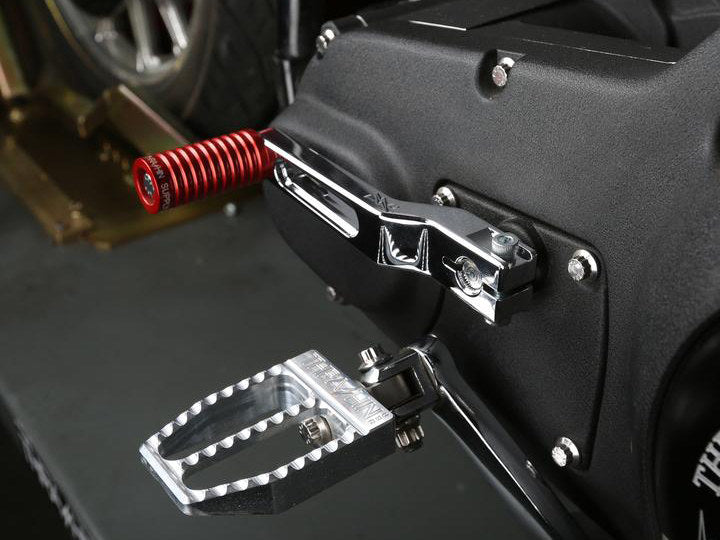 Billet Shift Lever - Chrome. Stock Length. Fits Touring 1983up, Trike 2008up, FXR 1982-1994 & FL Softail 1986-2017.