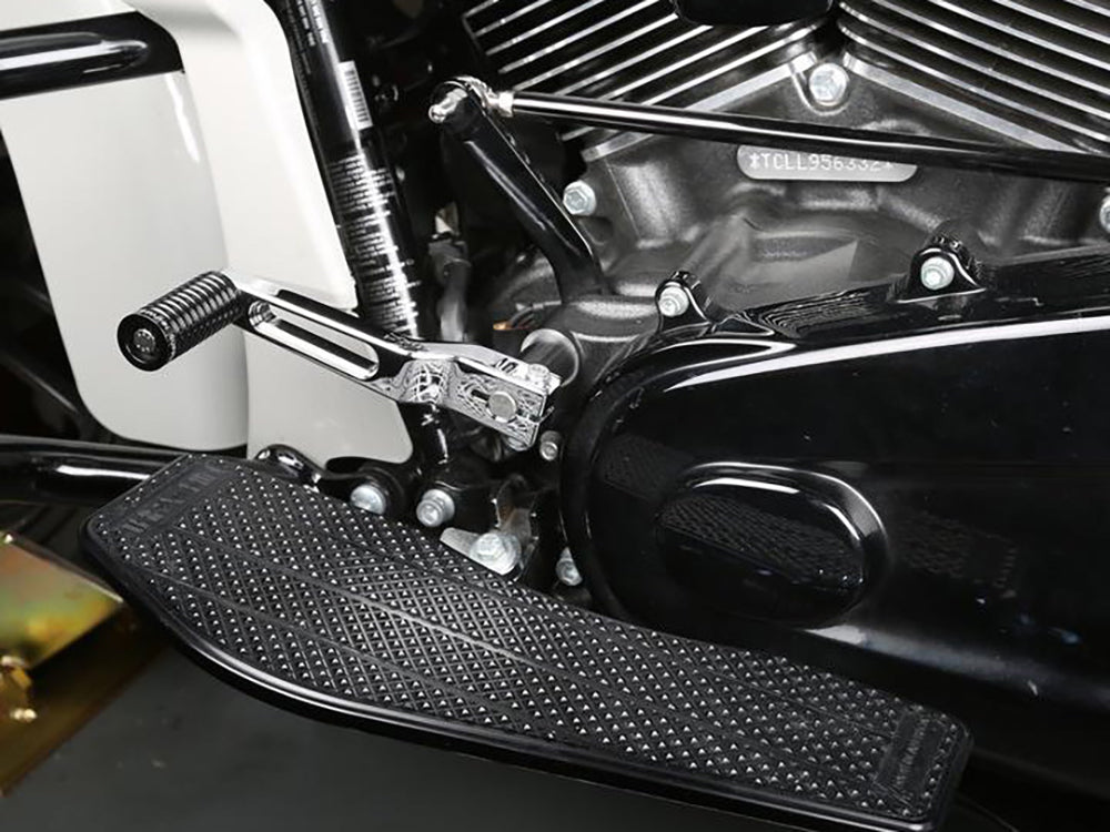 Billet Shift Lever - Chrome. 1in. Shorter Length. Fits Touring 1983up, Trike 2008up, FXR 1982-1994 & FL Softail 1986-2017.
