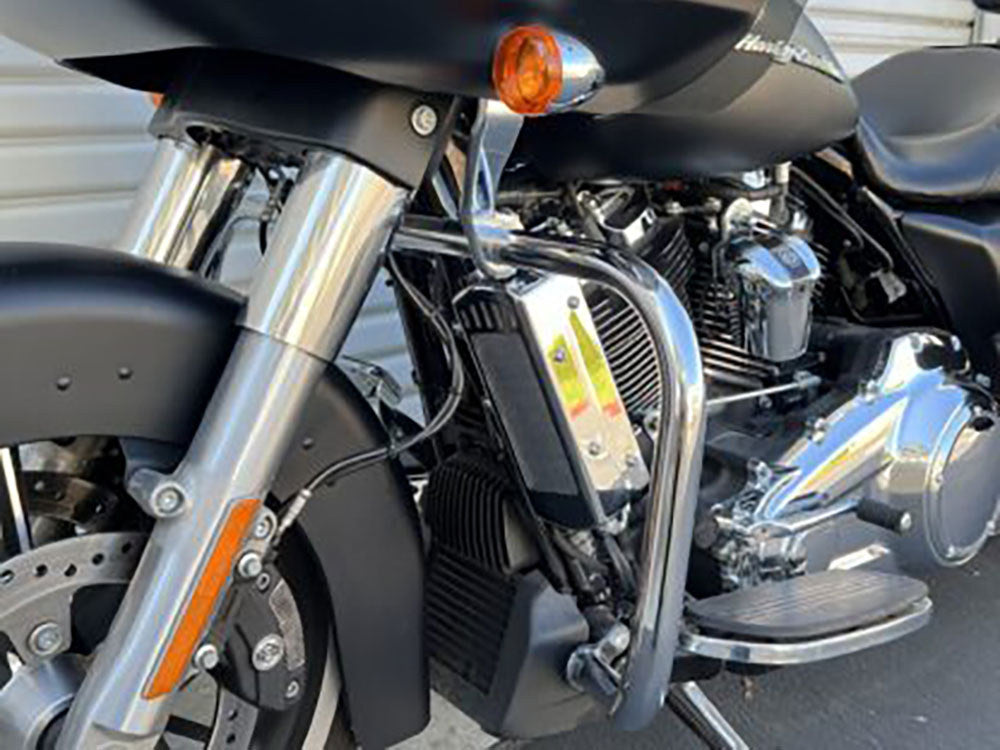 Fan Assisted Side Mount Oil Cooler Kit - Chrome. Fits Touring 2017-2024 with Harley-Davidson Full Size Engine Guard